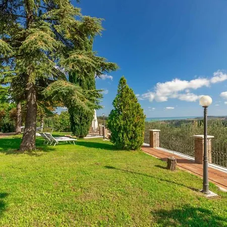 Vagnini By Interhome Pesaro